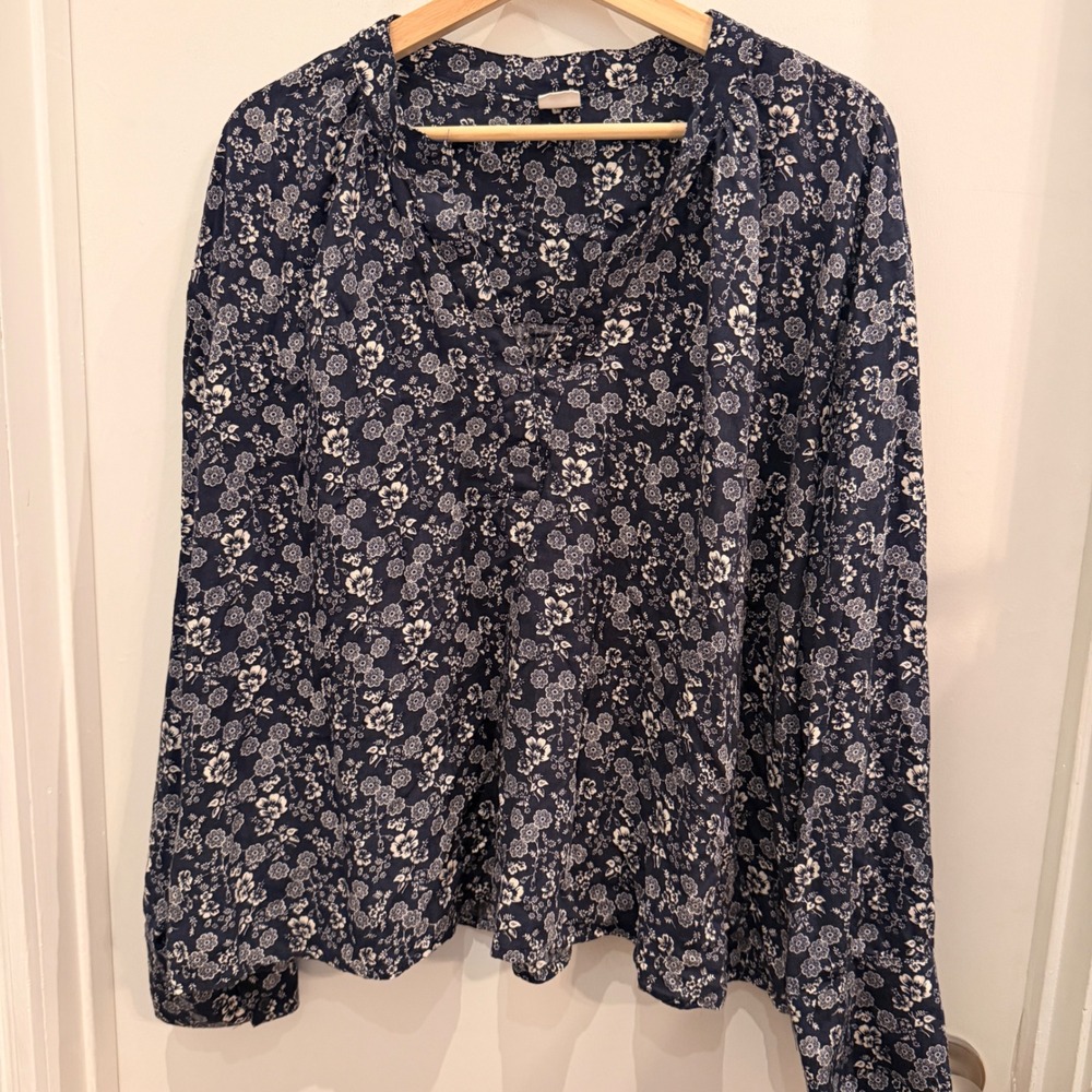 Melrose and Market Floral V-Neck Blouse 3X Navy Cottagecore Boho Top